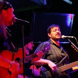 The_Rhythm_Yard_at_Bellas_021_1288098114